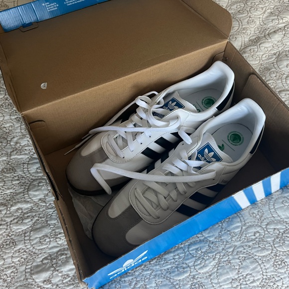 Men’s Size 13 - Adidas Samba  - White Vegan Leather - Worn Once - Picture 4 of 5
